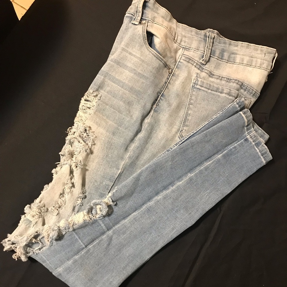Sexy ripped jeans